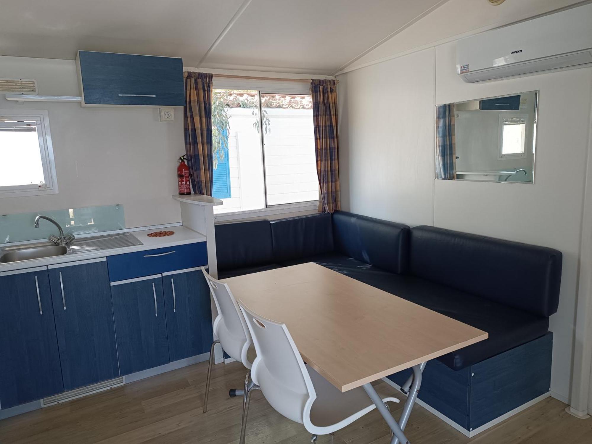 Camping Karavomilos Sami  Ruang foto