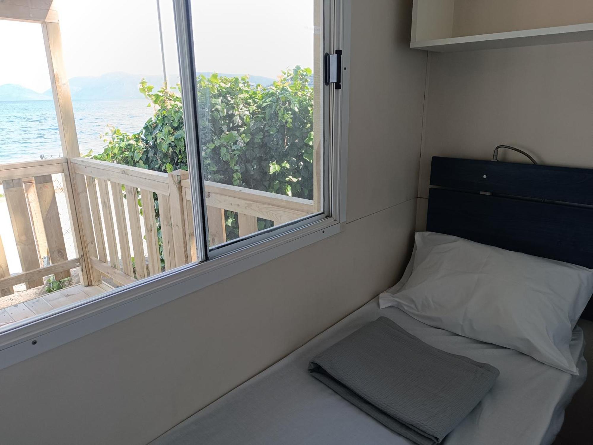Camping Karavomilos Sami  Ruang foto